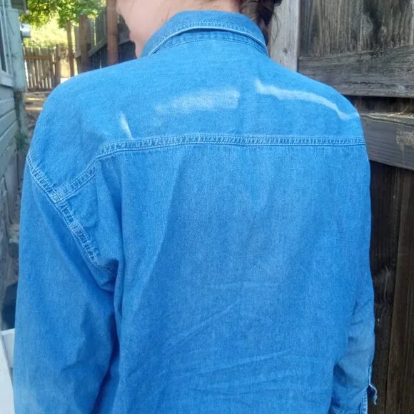 Vintage 90’s Denim Winnie The Pooh Buttondown - Picture 10 of 16